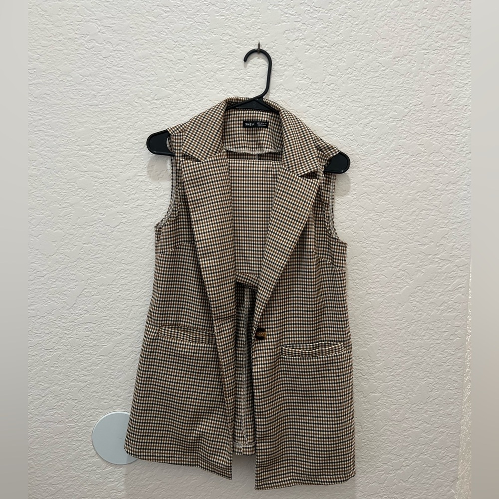 Houndstooth Sleeveless Vest and Shorts Set